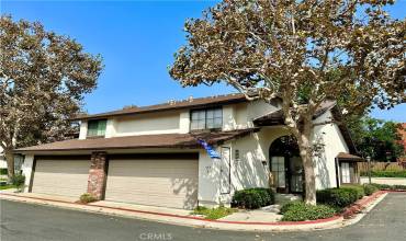 553 W Puente Street 2, Covina, California 91722, 2 Bedrooms Bedrooms, ,2 BathroomsBathrooms,Residential,Buy,553 W Puente Street 2,TR24199894