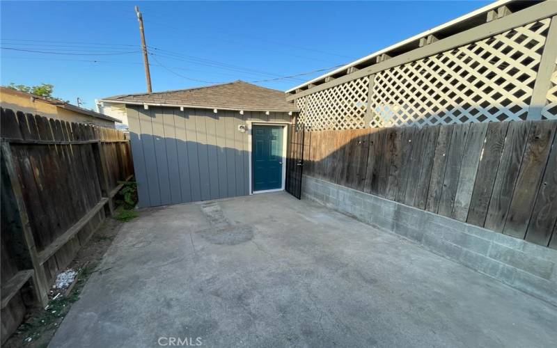 Private entrance to back house.