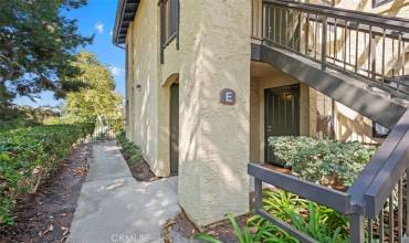 25581 Indian Hill Lane E, Laguna Hills, California 92653, 2 Bedrooms Bedrooms, ,2 BathroomsBathrooms,Residential Lease,Rent,25581 Indian Hill Lane E,OC24196816