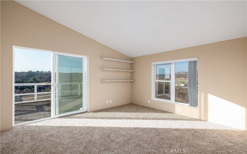 Secondary bedroom with deck access