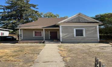 714 E 6th Street, Madera, California 93638, 2 Bedrooms Bedrooms, ,1 BathroomBathrooms,Residential,Buy,714 E 6th Street,MD24199638