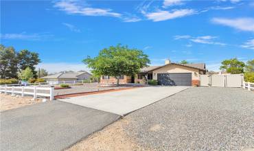 16042 Venango Road, Apple Valley, California 92307, 3 Bedrooms Bedrooms, ,2 BathroomsBathrooms,Residential,Buy,16042 Venango Road,HD24199659