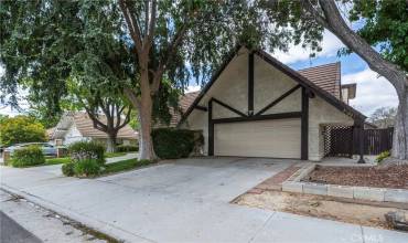 27021 Rio Bosque Drive, Valencia, California 91354, 4 Bedrooms Bedrooms, ,3 BathroomsBathrooms,Residential,Buy,27021 Rio Bosque Drive,SR24199275