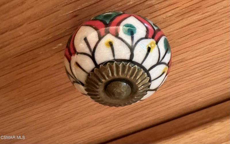 Kitchen/Bath Knobs