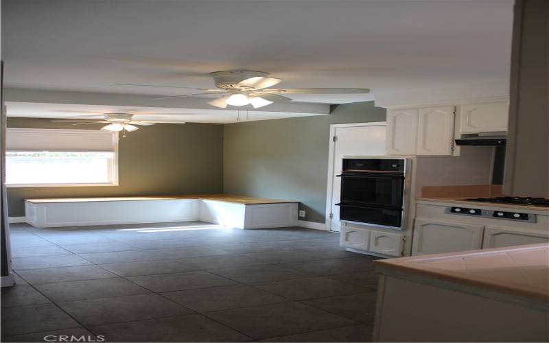 Breakfast Area with Built-in Seating (Storage Benches)