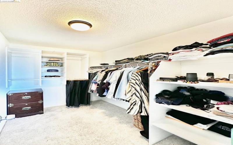 Walk in Closet