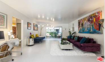 2030 N Vermont Avenue 4, Los Angeles, California 90027, 2 Bedrooms Bedrooms, ,1 BathroomBathrooms,Residential,Buy,2030 N Vermont Avenue 4,24443463