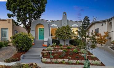 3218 Madeline St, Oakland, California 94602, 2 Bedrooms Bedrooms, ,1 BathroomBathrooms,Residential,Buy,3218 Madeline St,41074460