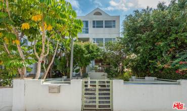 16 Voyage Street, Marina del Rey, California 90292, 3 Bedrooms Bedrooms, ,3 BathroomsBathrooms,Residential Lease,Rent,16 Voyage Street,24440349