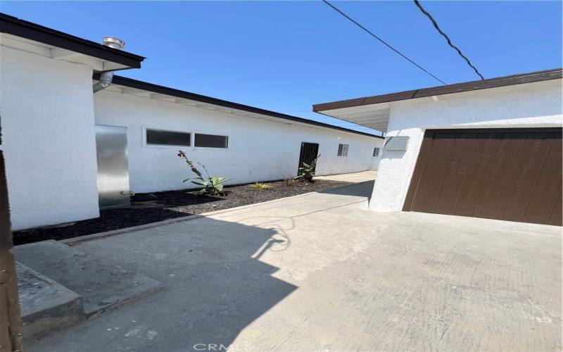 garage and 2nd unit view.