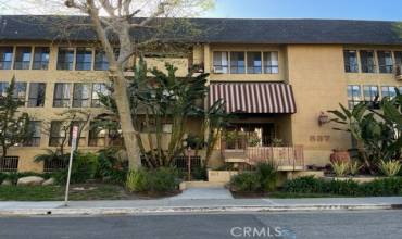 837 N West Knoll Drive 301, West Hollywood, California 90069, 1 Bedroom Bedrooms, ,1 BathroomBathrooms,Residential Lease,Rent,837 N West Knoll Drive 301,SW24200281