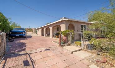 1460 Riverside Drive, Barstow, California 92311, 5 Bedrooms Bedrooms, ,3 BathroomsBathrooms,Residential,Buy,1460 Riverside Drive,IV24200332