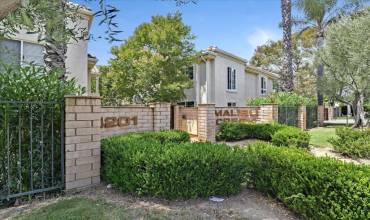 4201 Las Virgenes Road 211, Calabasas, California 91302, 2 Bedrooms Bedrooms, ,2 BathroomsBathrooms,Residential Lease,Rent,4201 Las Virgenes Road 211,ML81981670