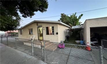 6902 Albany Street, Huntington Park, California 90255, 4 Bedrooms Bedrooms, ,2 BathroomsBathrooms,Residential Income,Buy,6902 Albany Street,DW24200719