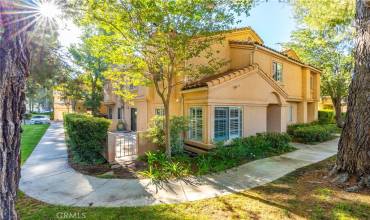 25256 Steinbeck Avenue A, Stevenson Ranch, California 91381, 3 Bedrooms Bedrooms, ,2 BathroomsBathrooms,Residential,Buy,25256 Steinbeck Avenue A,SR24200802