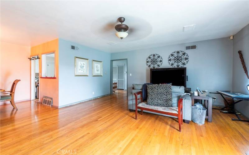 Looking back towards the kitchentable and front door entry