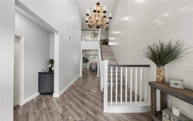 Entry light fixture & door to Casita (on left)