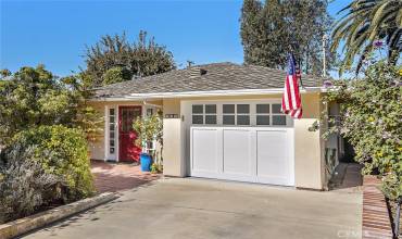 490 Shadow Lane, Laguna Beach, California 92651, 2 Bedrooms Bedrooms, ,1 BathroomBathrooms,Residential Lease,Rent,490 Shadow Lane,LG24199499