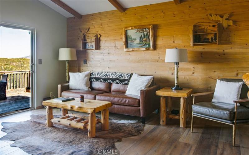 Cozy Living Room with High Quality Rustic Furniture