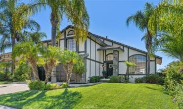 Beautiful Curb Appeal!