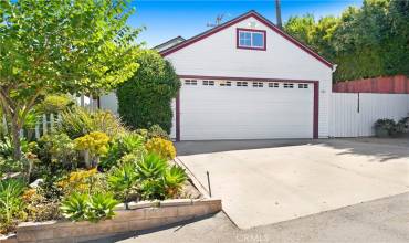 284 Heavenly Valley Road, Newbury Park, California 91320, 3 Bedrooms Bedrooms, ,2 BathroomsBathrooms,Residential,Buy,284 Heavenly Valley Road,PW24201054