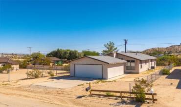 6601 Star Dune Avenue, 29 Palms, California 92277, 3 Bedrooms Bedrooms, ,2 BathroomsBathrooms,Residential,Buy,6601 Star Dune Avenue,JT24201214