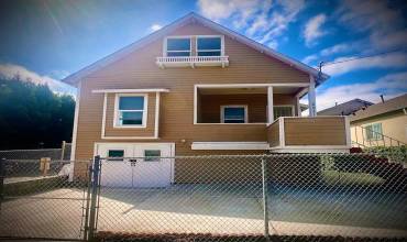 2031 E 26th Street, Oakland, California 94606, 3 Bedrooms Bedrooms, ,2 BathroomsBathrooms,Residential,Buy,2031 E 26th Street,ML81980701