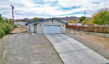 61605 El Cajon Drive, Joshua Tree, California 92252, 3 Bedrooms Bedrooms, ,2 BathroomsBathrooms,Residential,Buy,61605 El Cajon Drive,JT24201344