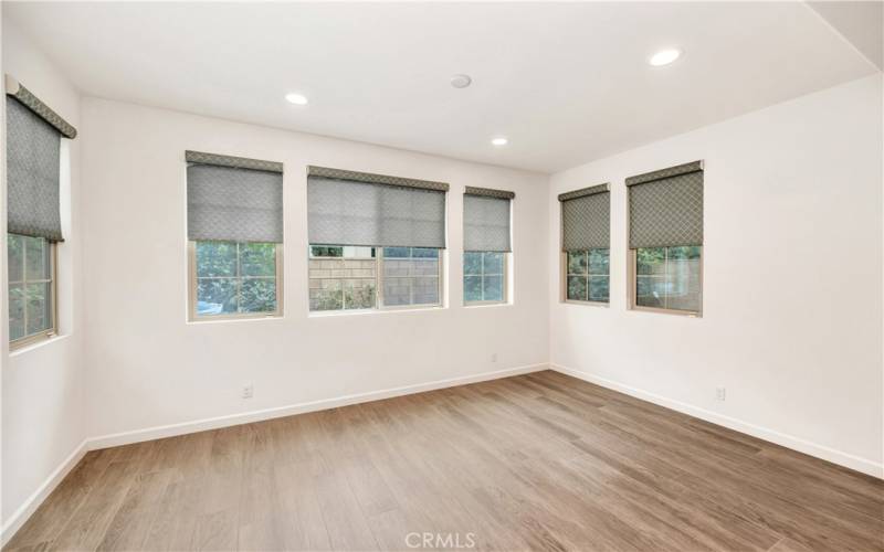 Dining area off kitchen.