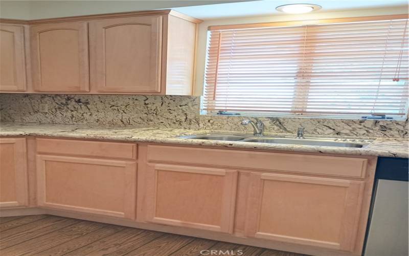 bright and spacious kitchen