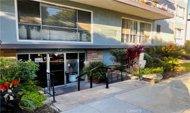 1329 E 1st Street 5, Long Beach, California 90802, 1 Bedroom Bedrooms, ,1 BathroomBathrooms,Residential,Buy,1329 E 1st Street 5,SR24201590