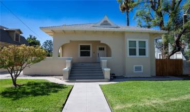 308 S Buena Vista Street, Redlands, California 92373, 3 Bedrooms Bedrooms, ,2 BathroomsBathrooms,Residential Lease,Rent,308 S Buena Vista Street,IG24201617