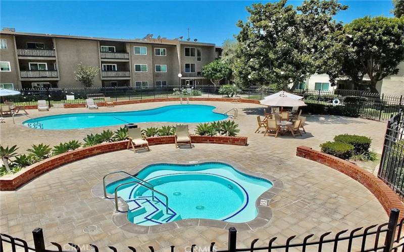 swimming pool and jacuzzi