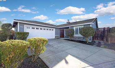 1220 Arlington Way, Brentwood, California 94513, 3 Bedrooms Bedrooms, ,2 BathroomsBathrooms,Residential,Buy,1220 Arlington Way,41074106