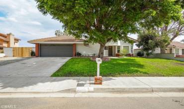 5663 Yarborough Drive, Riverside, California 92505, 3 Bedrooms Bedrooms, ,2 BathroomsBathrooms,Residential,Buy,5663 Yarborough Drive,IV24201996