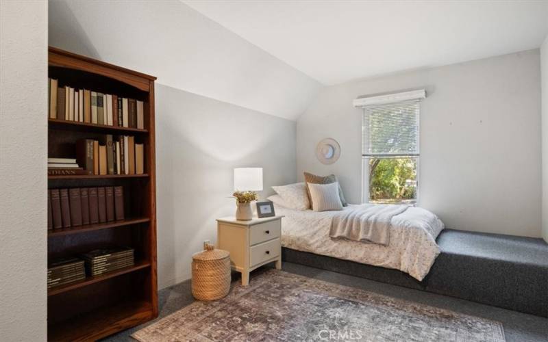 Upstairs Guest Bedroom w/ Walk-In Closet