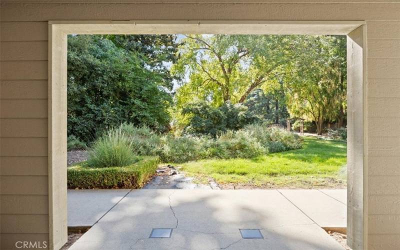 Large Covered Patio for Outdoor Lounging & Dining