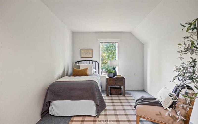 Upstairs Guest Bedroom w/ Walk-In Closet