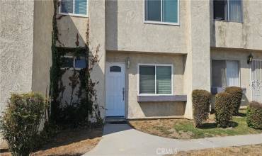 1480 E Marshall Boulevard 19, San Bernardino, California 92404, 3 Bedrooms Bedrooms, ,2 BathroomsBathrooms,Residential,Buy,1480 E Marshall Boulevard 19,CV24202112