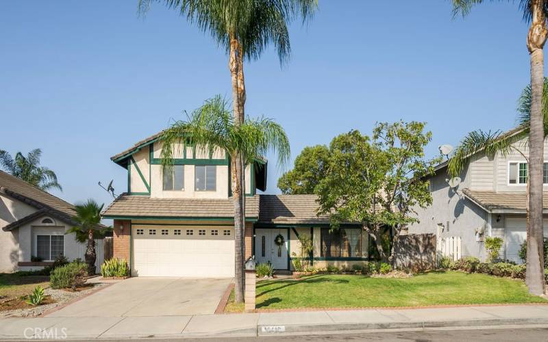 Single family home with attached 2-car garage