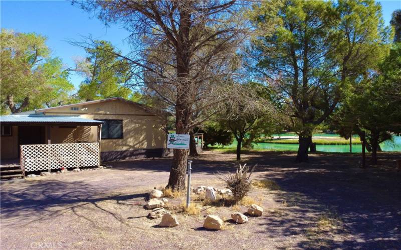 Circular gravel driveway