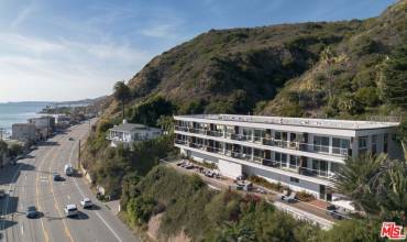 20747 Pacific Coast Highway 14, Malibu, California 90265, 1 Bedroom Bedrooms, ,1 BathroomBathrooms,Residential Lease,Rent,20747 Pacific Coast Highway 14,23332927