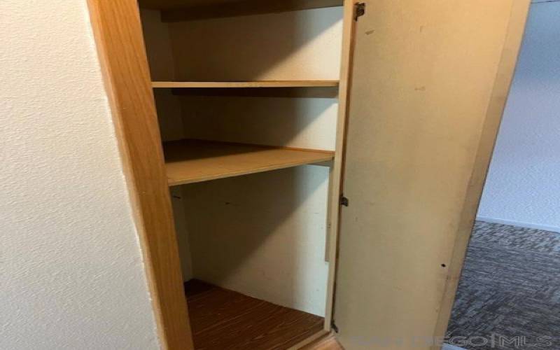 Walk-in Closet