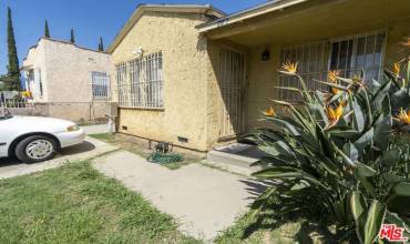 221 W 113th Street, Los Angeles, California 90061, 4 Bedrooms Bedrooms, ,Residential Income,Buy,221 W 113th Street,23305333