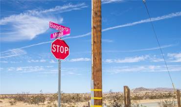 4300 Bagdad Highway, 29 Palms, California 92277, ,Land,Buy,4300 Bagdad Highway,JT23024034