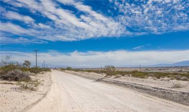 68200 Poleline Road, 29 Palms, California 92277, ,Land,Buy,68200 Poleline Road,JT23024029