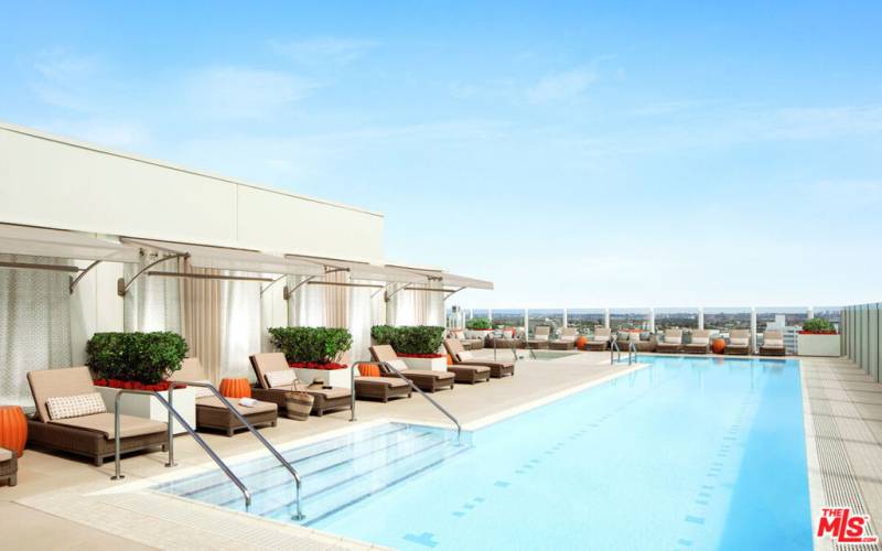 Rooftop Pool at 1221 Ocean