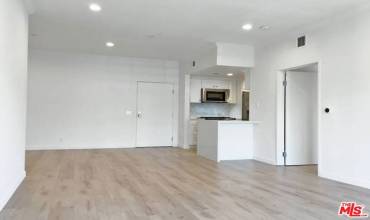 301 S SWALL Drive 102, Los Angeles, California 90048, 1 Bedroom Bedrooms, ,1 BathroomBathrooms,Residential Lease,Rent,301 S SWALL Drive 102,21796520