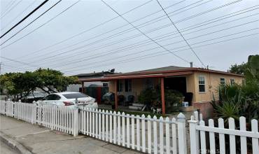 15311 Hayter Avenue, Paramount, California 90723, 2 Bedrooms Bedrooms, ,1 BathroomBathrooms,Residential,Buy,15311 Hayter Avenue,DW24202715