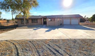 16257 Saint Timothy Road, Apple Valley, California 92307, 3 Bedrooms Bedrooms, ,2 BathroomsBathrooms,Residential,Buy,16257 Saint Timothy Road,IV24199776